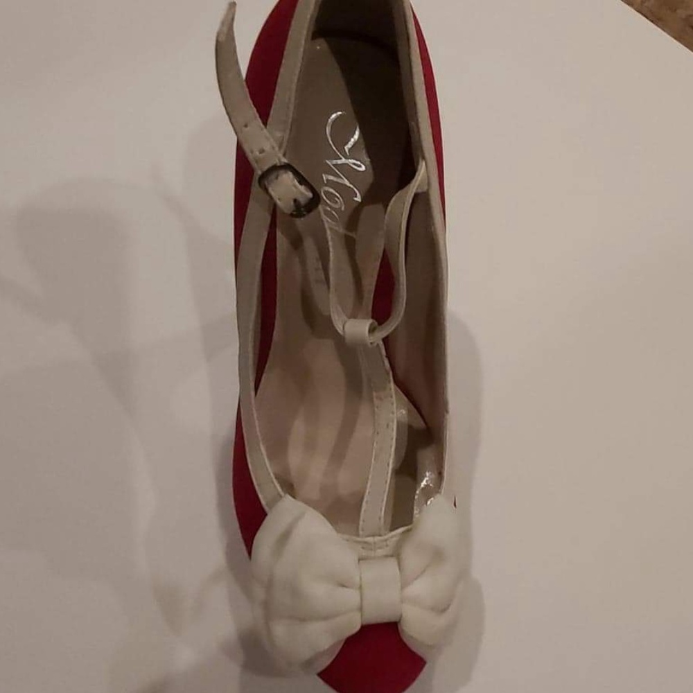 Modesta Vintage style Mary Janes - Picture 3 of 8